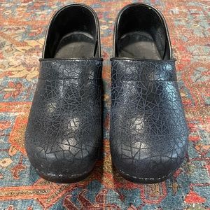 Sanita, Size 40, Navy Blue Slip On’s, LIKE NEW, Excellent condition